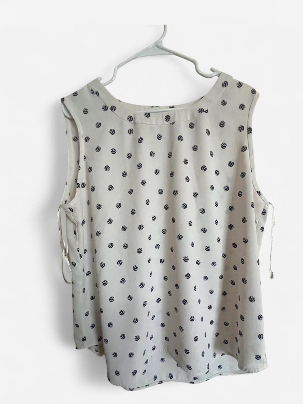 Anne Klein Cream Sleeveless Polka Dot Tie-Side Shell